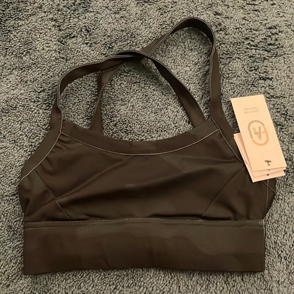 NWT Comfy Sports Bra Dark Camo - Picture 5 of 9